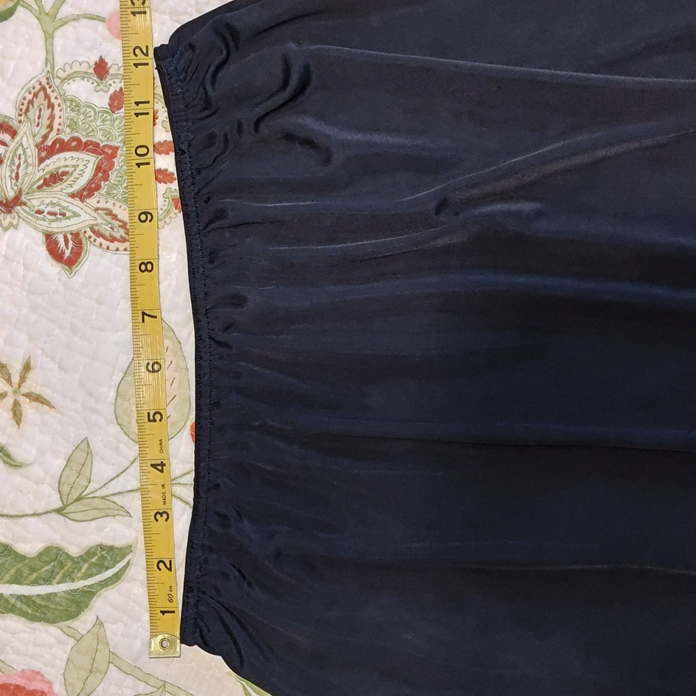 Vassarett Slip - Undergarment - Medium - Picture 2 of 4